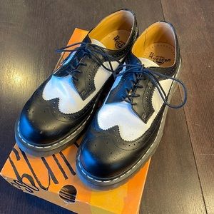 Dr Martens 3989 Brogue Bex Black / White Smooth UK9 /Mens US 10